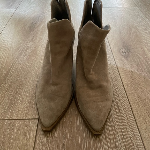 Vince Camuto - Gigietta bootie - Picture 2 of 3